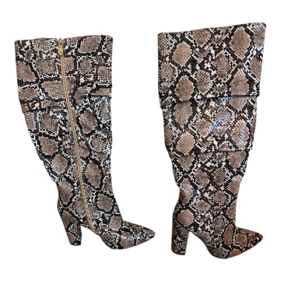 Wet Kiss Snakeskin Pattern Knee-High Boots - Picture 6 of 8